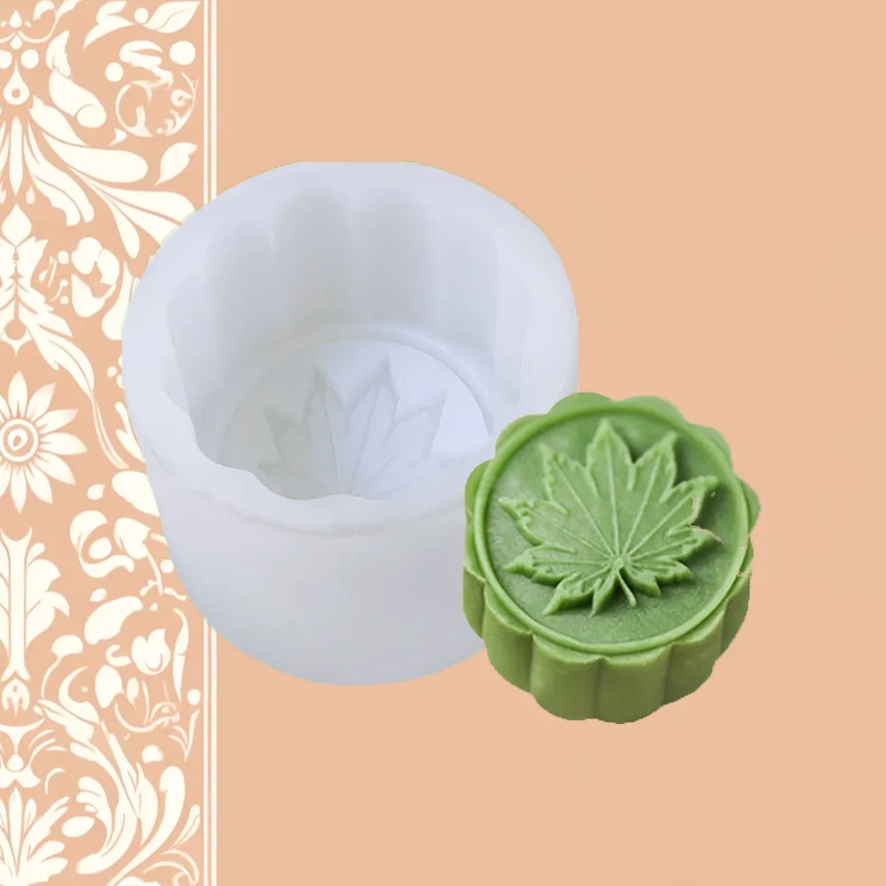 Hemp Leaf Silicone Mold | The Candle Fragrance Co