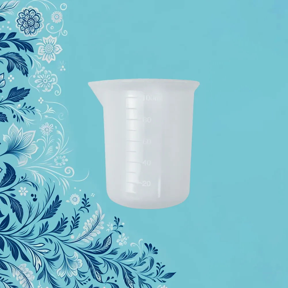 Plastic Beaker | The Candle Fragrance Co