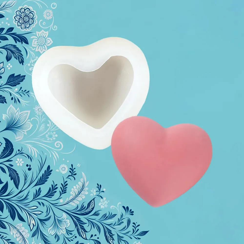 Smooth Heart Silicone Mold | The Candle Fragrance Co
